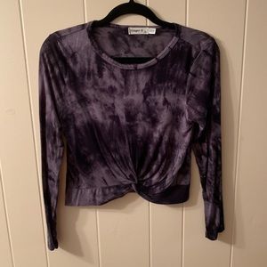 Long sleeve cropped shirt